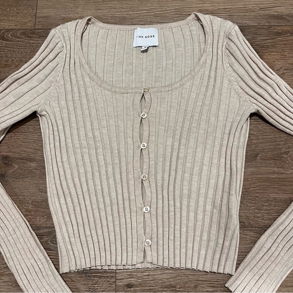 Pink Rose Sweaters - Pink Rose Button-up Cropped Sweater - Size Medium